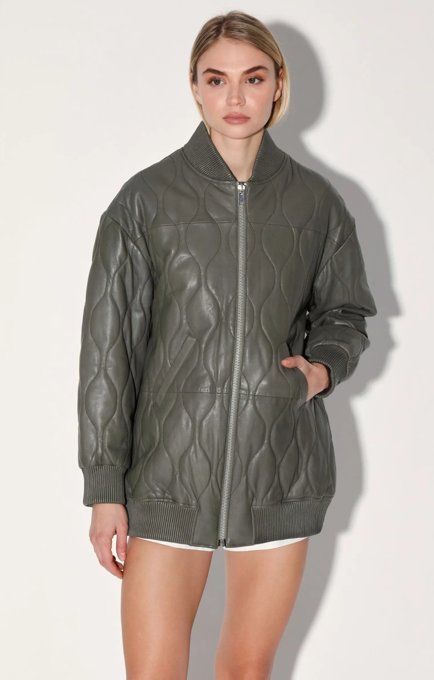 kyrie_jacket_armypuffer_l_1.webp Walter Baker Kyrie Jacket, Army-Puffer Leather>Women Leather