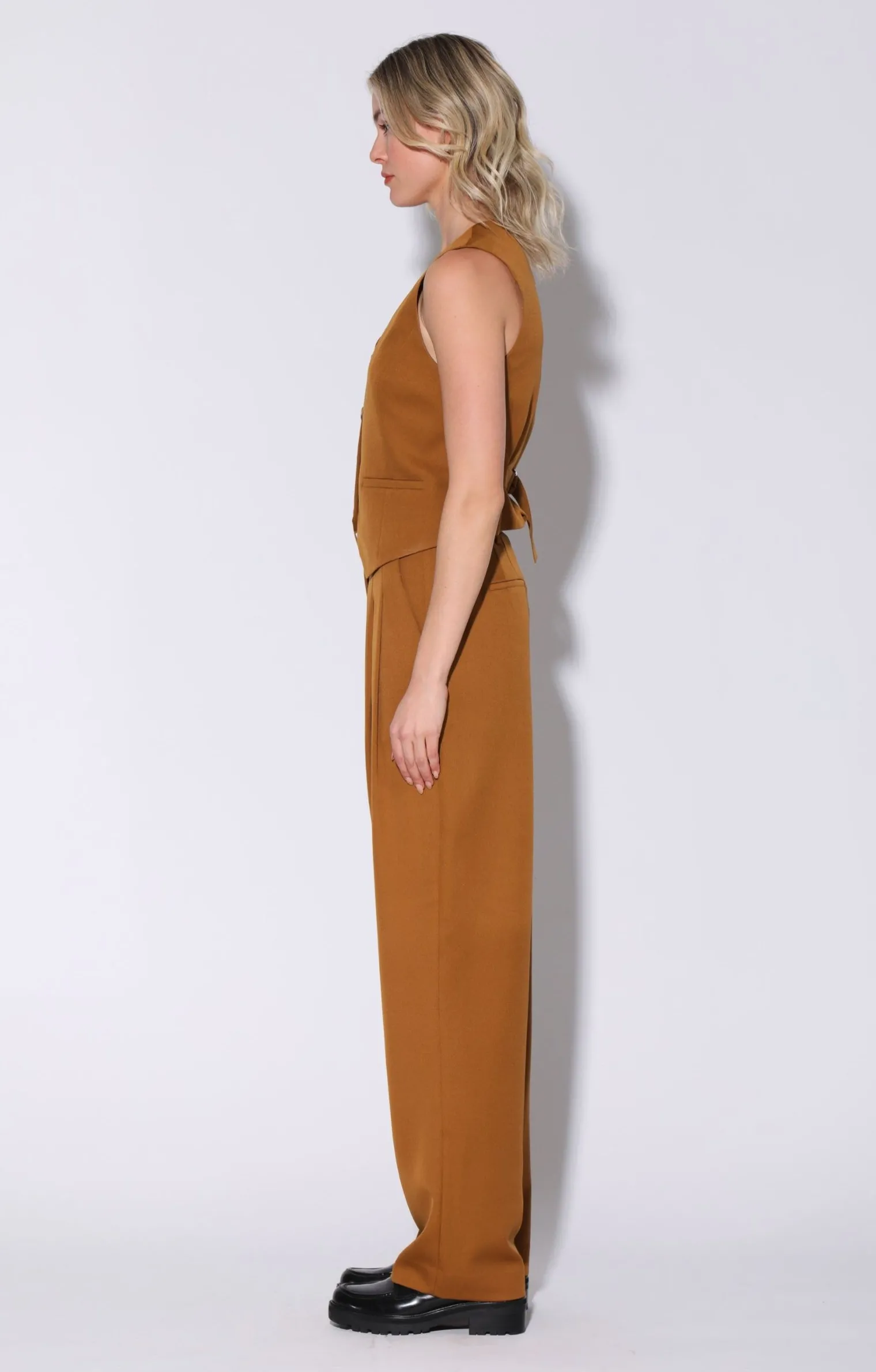 luanna_vest_camel_2.webp Walter Baker Luanna Vest, Camel>Women Tops