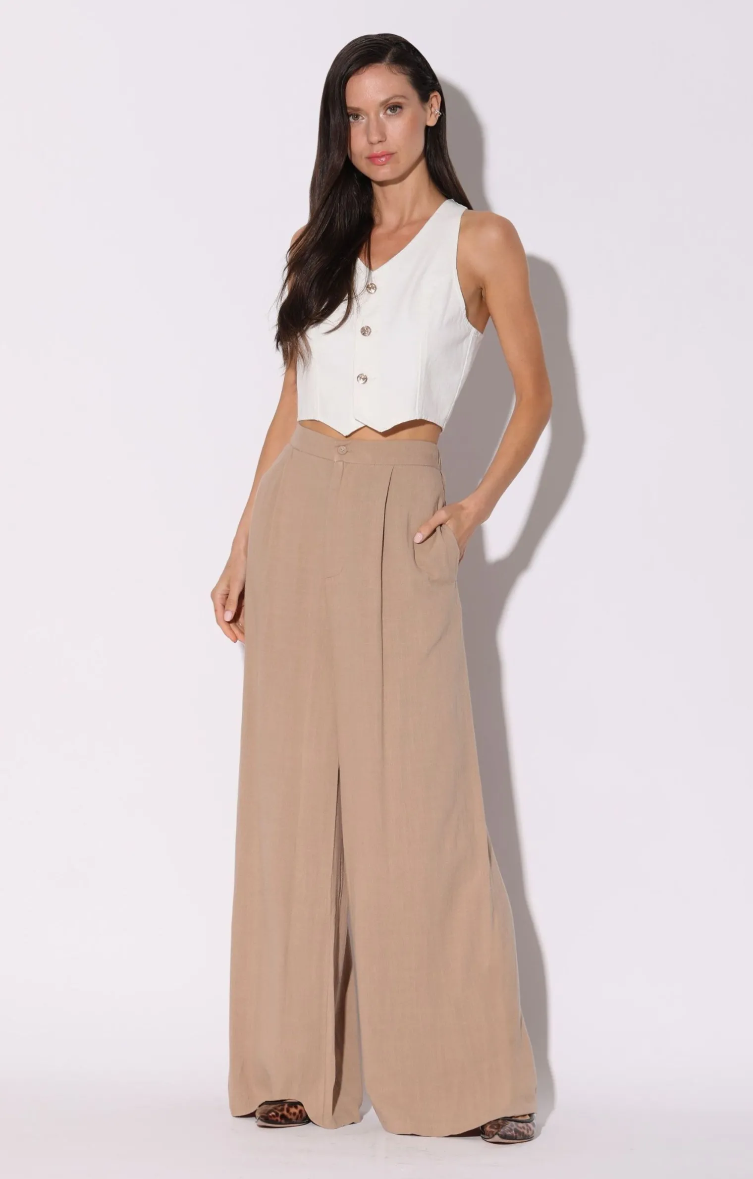 wren_pant_straw_1.webp Walter Baker Wren Pant, Straw>Women Bottoms