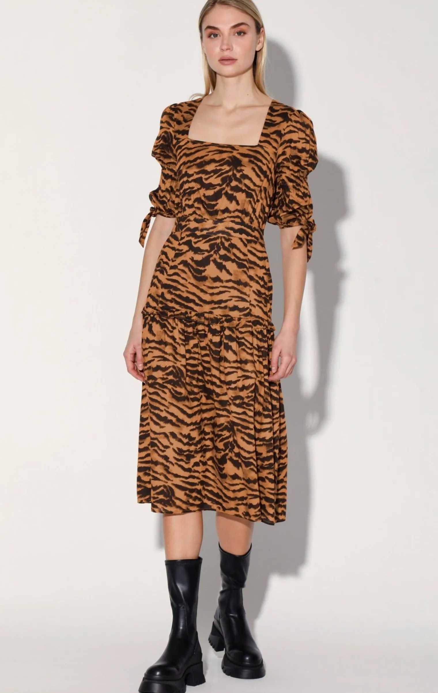 yosline_dress_wild_cat_0.webp Walter Baker Yosline Dress, Wild Cat>Women Dresses